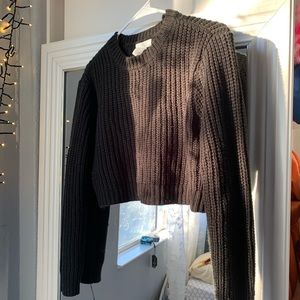Black cropped sweater!